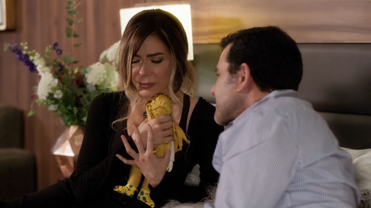 Gloria recupera las pertenencias de Ana Dalay