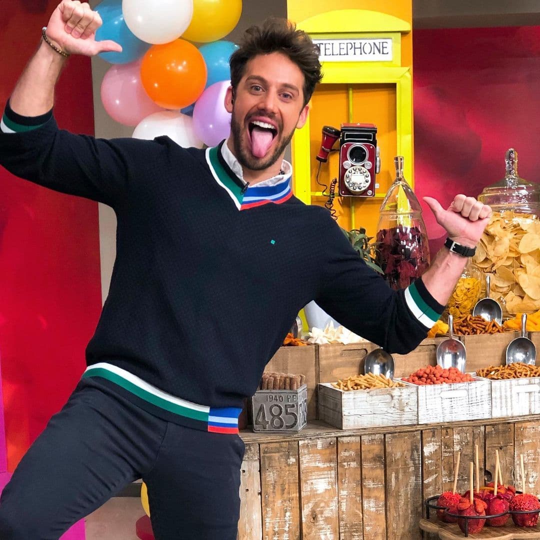 Así es como celebramos a Lambda García en este día tan especial para él. ¡Feliz cumpleaños!