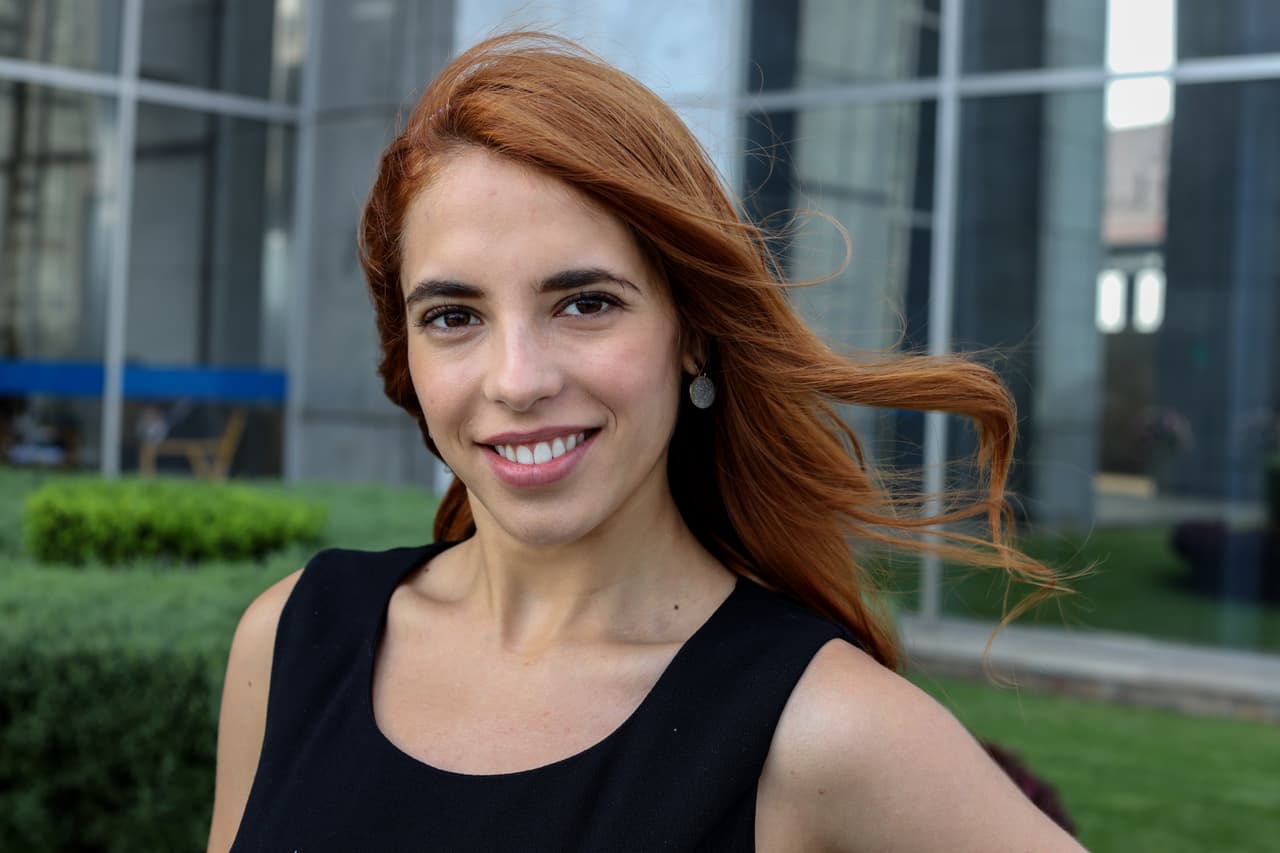 Arantza Ruiz revela cómo fue darle besos a Sebastián Poza en “Vencer el Pasado”: “Somos como hermanos”