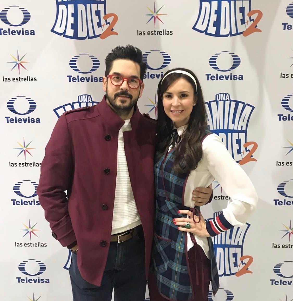 Además de ser una de las actrices consentidas de la televisión mexicana, Andrea Torre, quien da vida a 'La Nena' en 'Una Familia de 10', es la orgullosa madre de Regina, Federico y Diego, los tres hijos que ha tenido con su esposo, el productor Pedro Ortíz de Pinedo.