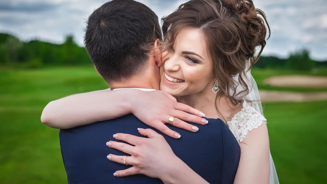Joven hace creer a su papá que se va a casar y él enfurece: "Ni creas que quiero ir"