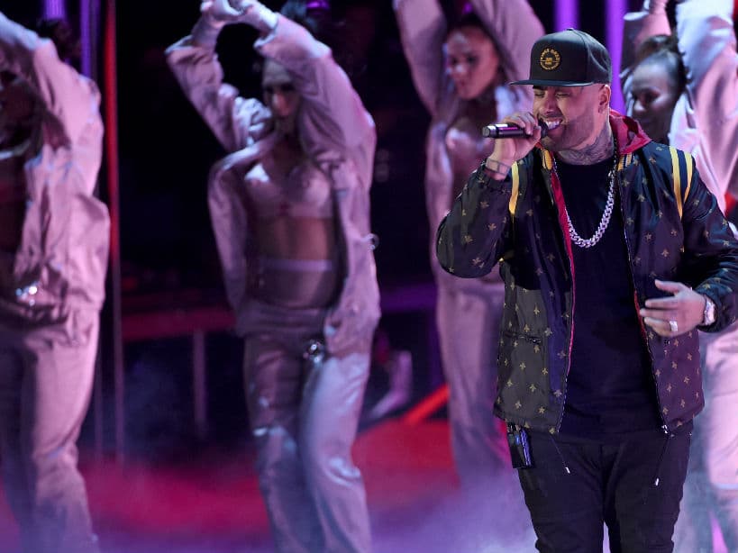 Nicky Jam tiene 45 colaboraciones con intérpretes en los que destacan Enrique Iglesias, Farruko, Plan B, Bad Bunny, Wisin y más.
