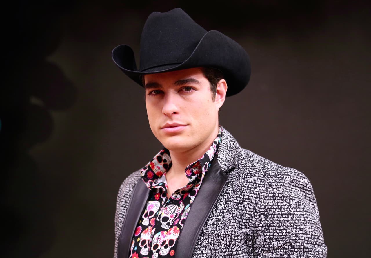 En 'La doble vida de Estela Carrillo', del 2017, Danilo interpretó a 'Danilo Cabrera', el cantante de 'Los Jerarcas de la sierra'. Aunque su personaje era muy simpático, 'Cabrera' era un hombre ambicioso y detrás de su cara angelical, escondía a un verdadero villano.