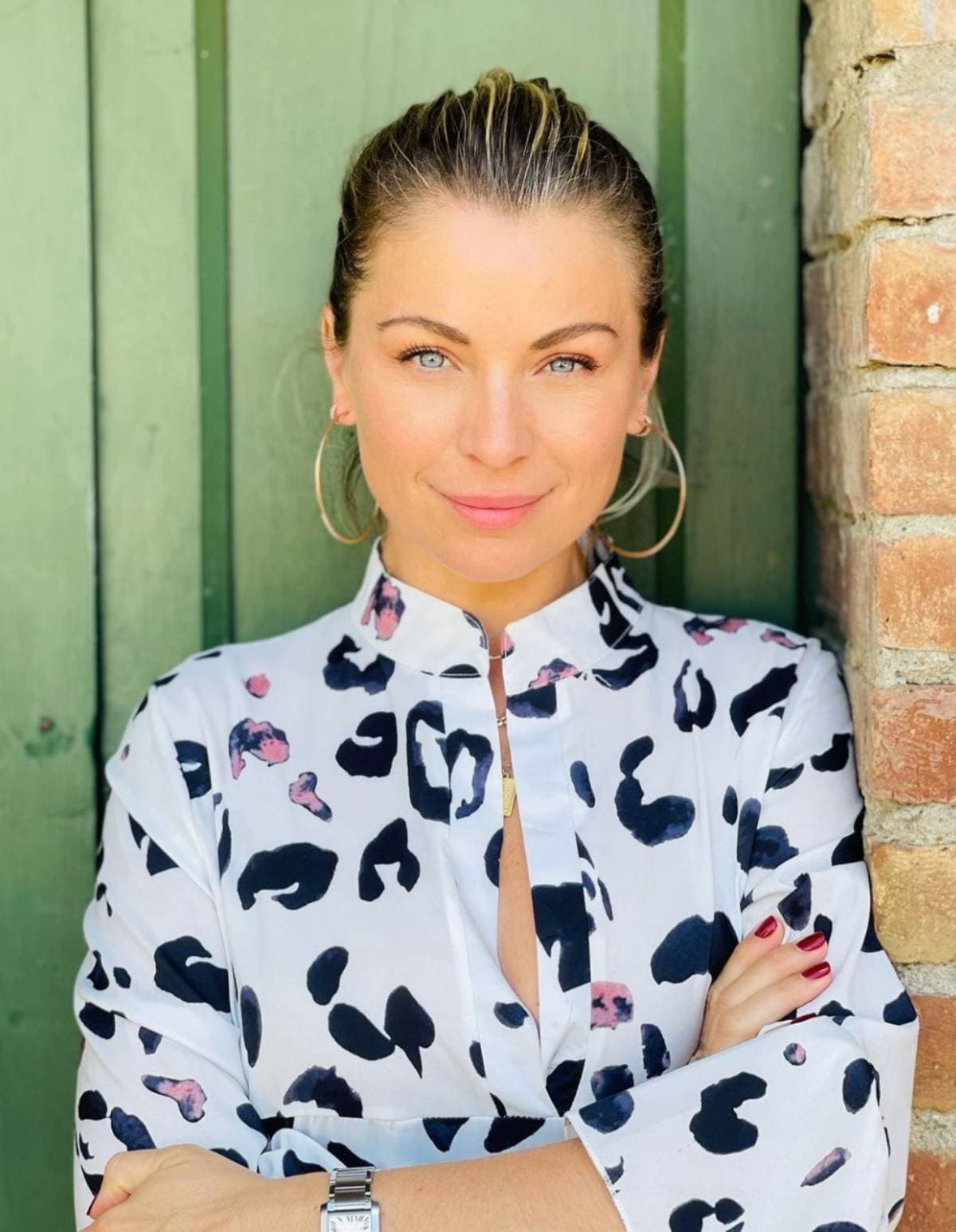 Ludwika Paleta presume encuentro con su papá en su regreso a Polonia, ¿se parecen?