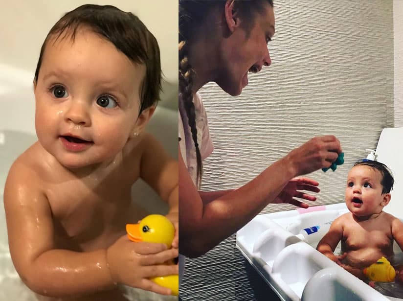 Masha, la hija de Ana Layevska, disfruta de su baño