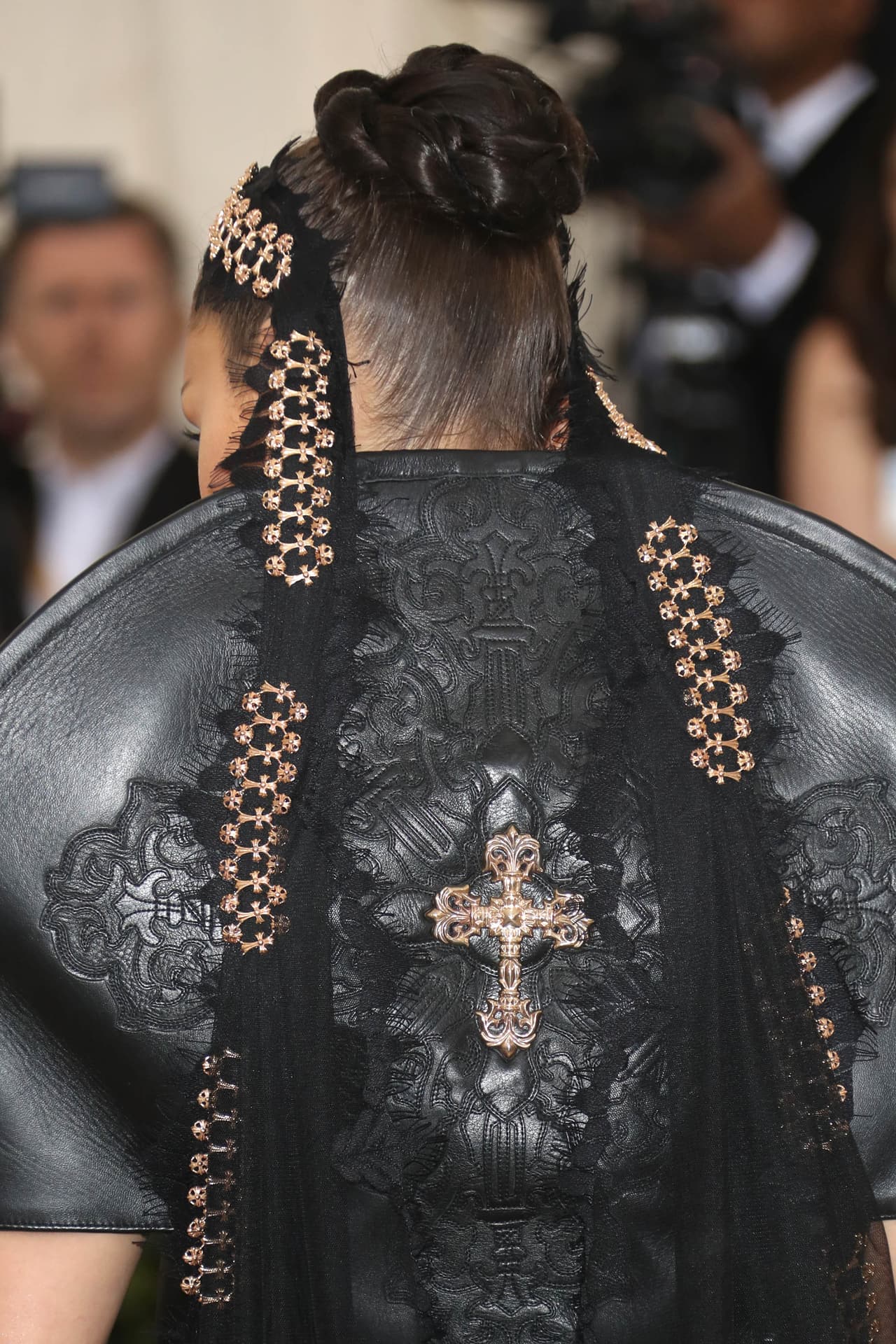 Bella Hadid, vista por detrás.