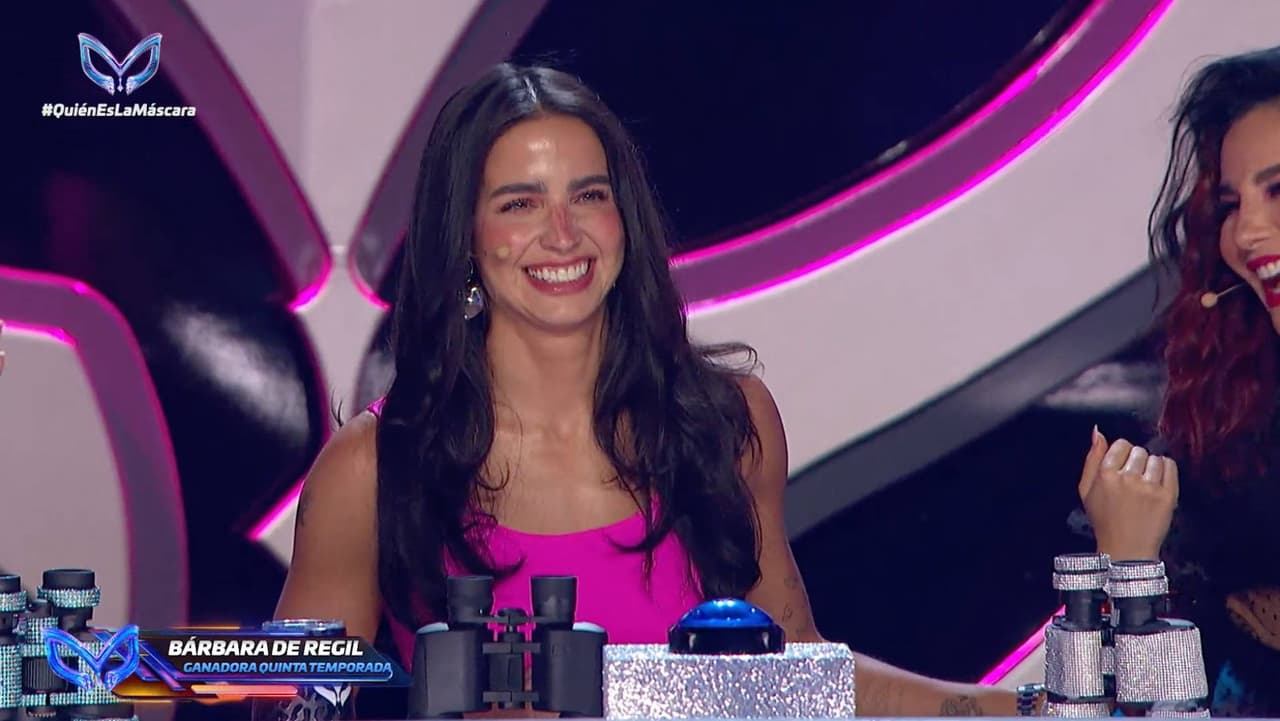 Bárbara del Regil  es investigadora de "¿Quién es La Máscara?" y Carlos Rivera le canta "Me muero" 