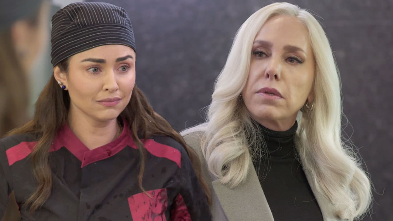 Elvira hace llorar a Paz