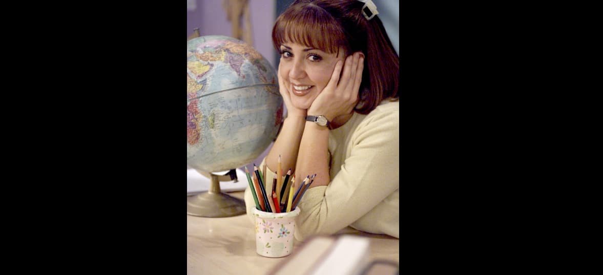 En 2002 regresó a las telenovelas con ‘¡Vivan los niños!’, en la que encarnó a la ‘Maestra Lupita’ y volvió a trabajar con Eduardo Capetillo.