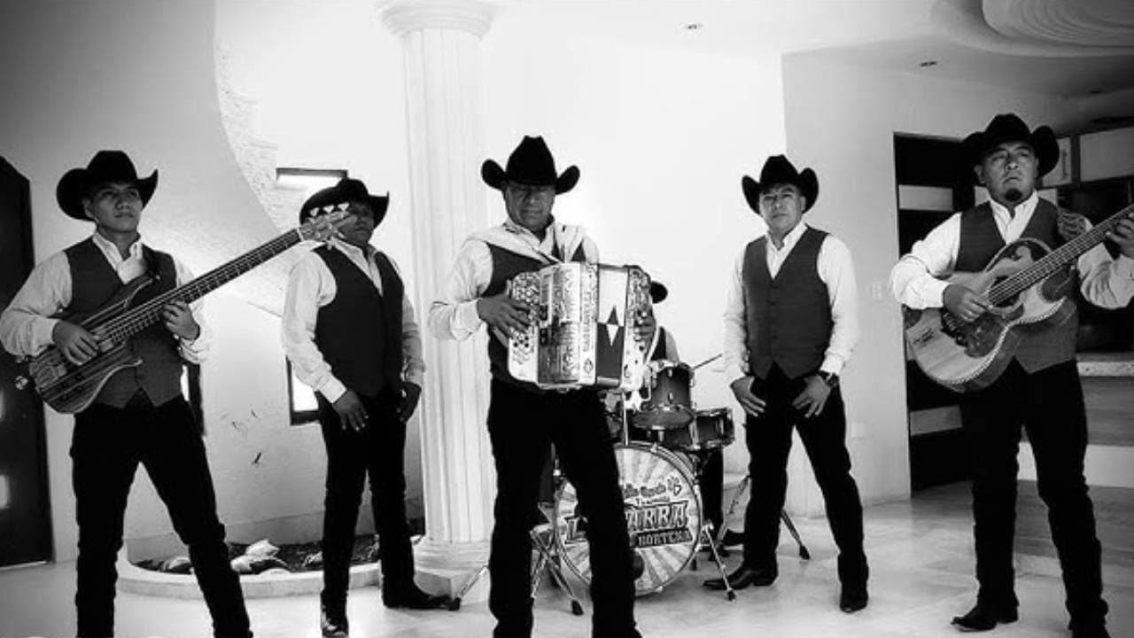 Difunden devastadores videos de la banda La Garra Norteña antes de caer del cuarto piso: así lucían 
