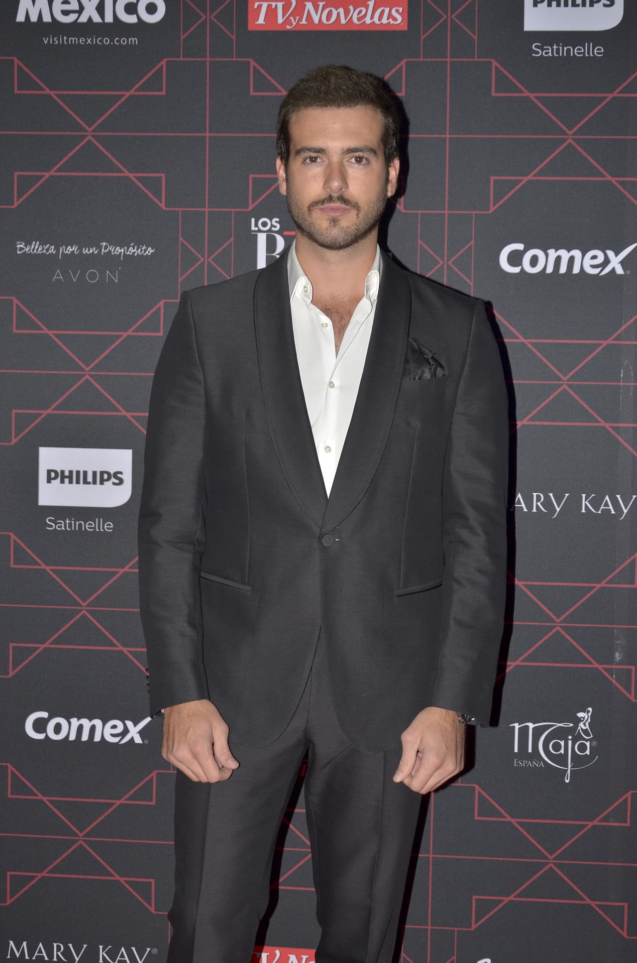 Pablo Lyle es captado festejando el Día del Padre junto a sus hijos, tras meses de ausencia en redes