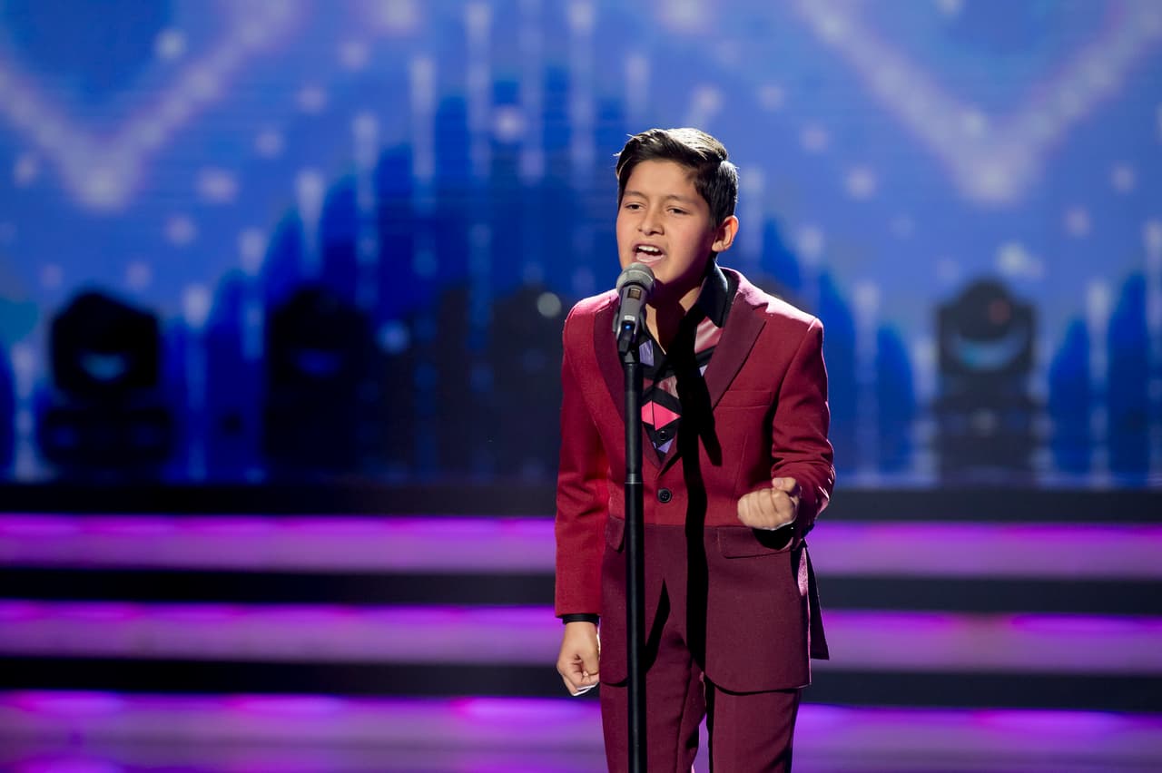 El pequeño Rafael Salazar aseguró su lugar en el tercer escuadrón con la interpretación de “El triste”.