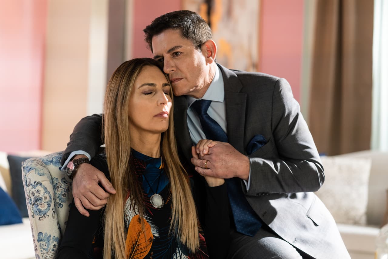 Carina Ricco y Ernesto Laguardia interpretan a los papás de 'Samantha'.