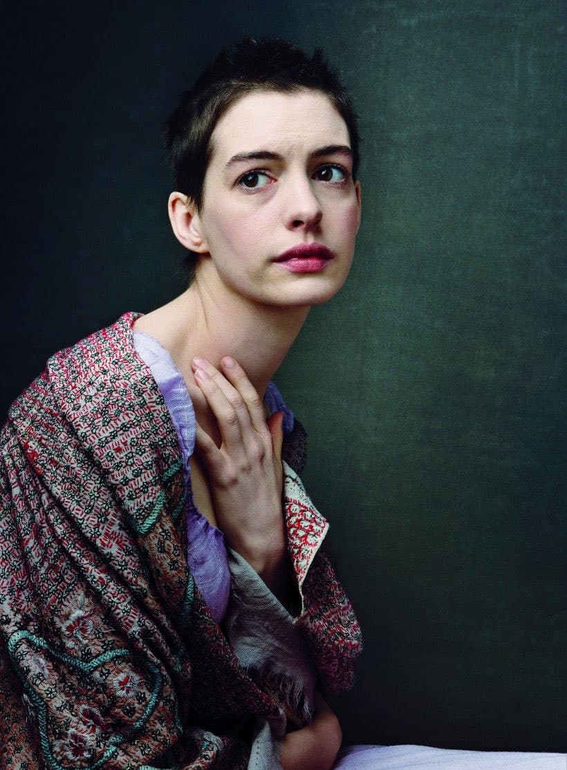 Anne Hathaway perdió más de 15 kilos para ‘Los Miserables’, filme por el que ganó un Oscar como ‘Mejor Actriz de Reparto’.