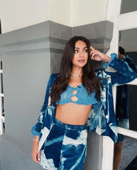 Renata Notni: Lecciones para usar crop tops y lucir fabulosa