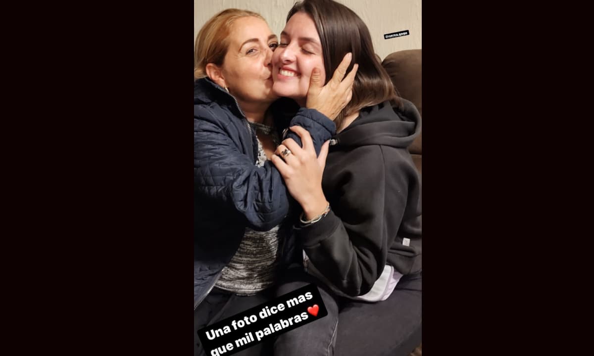 Al mismo tiempo que Nerea Godínez recordó los inicios del actor, también destacó la estrecha relación que tiene con su suegra y sus cuñadas, a quienes les dedicó el mensaje: “Las amo”.