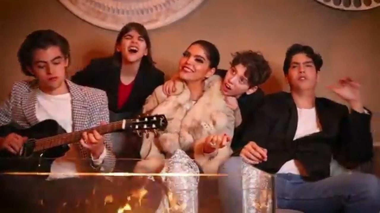 Así se escucha ‘Ángel’, la primera canción navideña de Ana Bárbara y sus hijos
