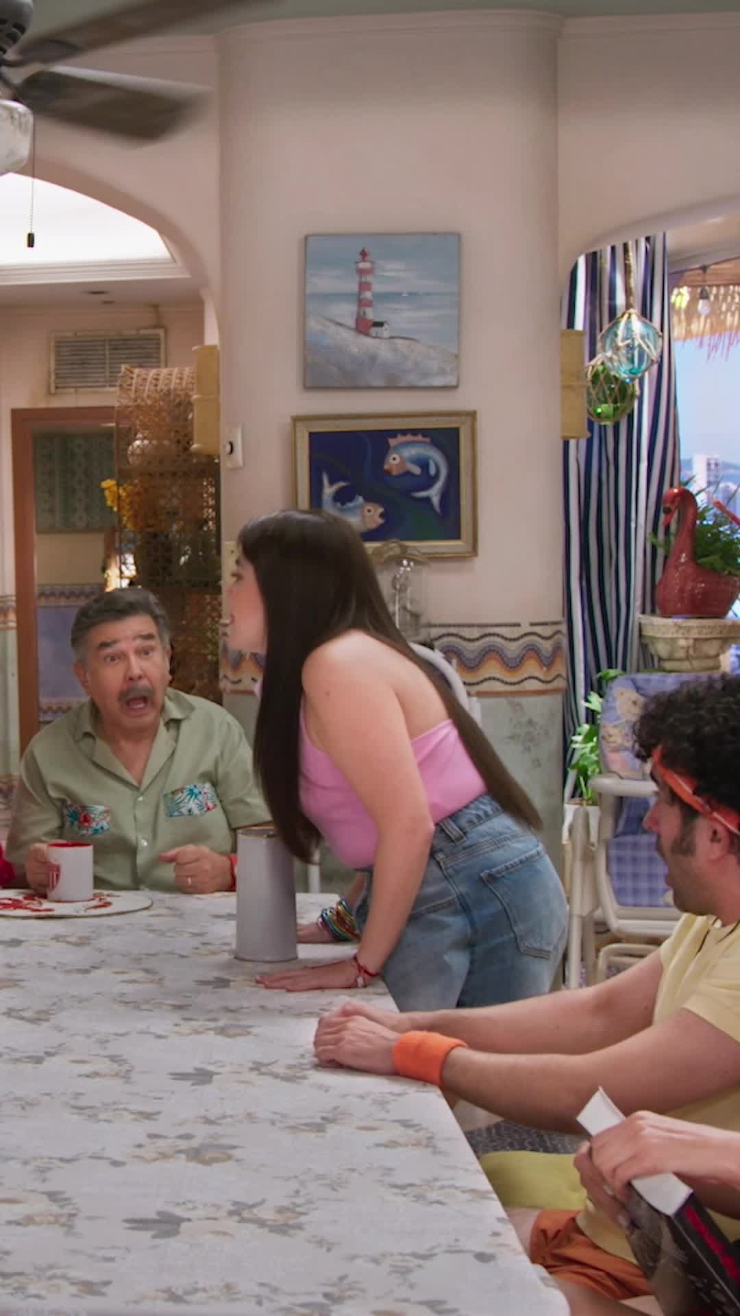 Cuando tus hermanas regresan a la casa de tus papás después de su fallida relación