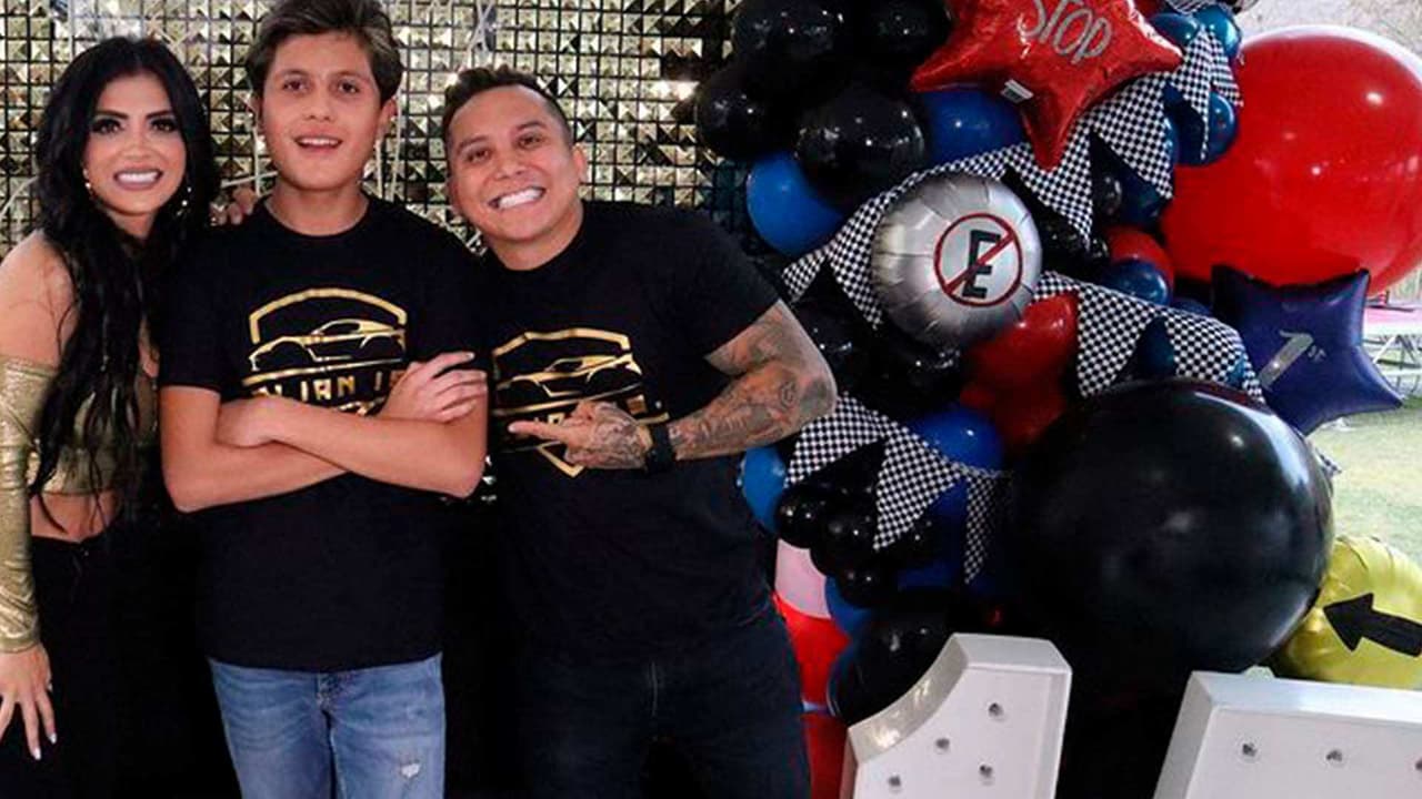 Edwin Luna organiza fiesta de XV años para hijo de Kimberly Flores y lo muestra en redes sociales