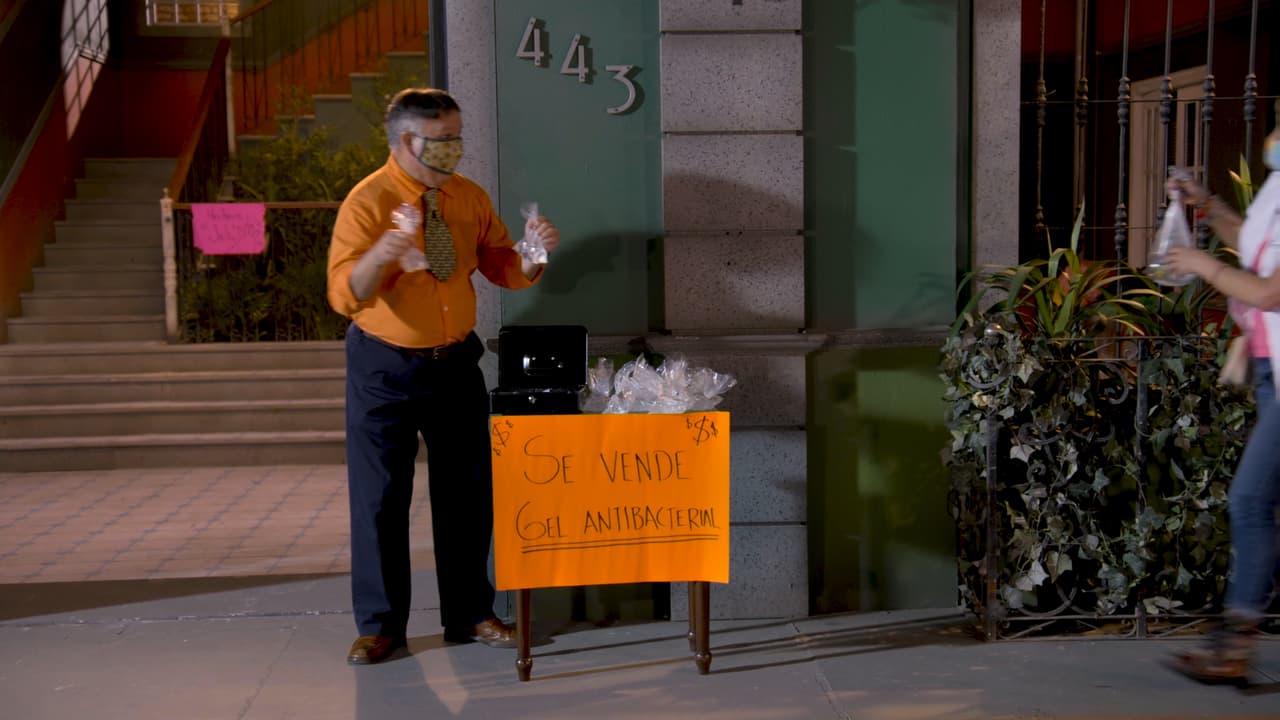 'Don Arturo' comenzó a vender bolsitas de gel antibacterial...