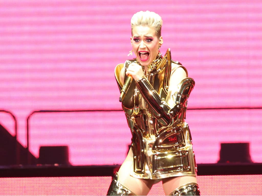 Katy Perry agradece a México con un show muy surrealista