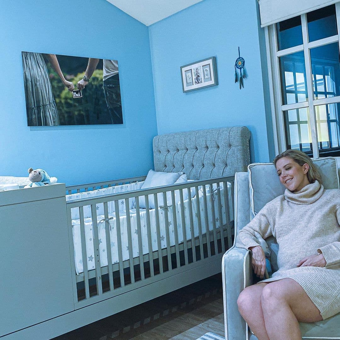Primero el cuarto, Fernanda Castillo ahora comparte los juguetes y accesorios de su bebé