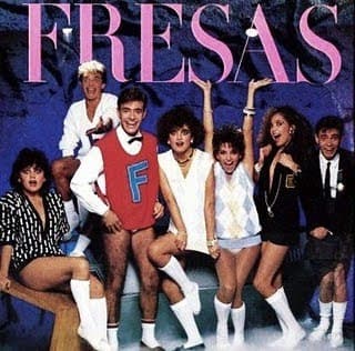 Cuando Andrea tenía 16 años, se unió al grupo 'Fresas con crema', junto a Mariana Levy y Toño Mauri, entre otros.