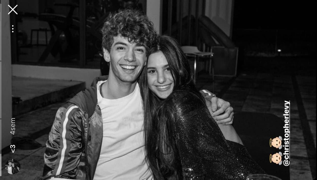 Ella es la novia de Christopher Levy.
