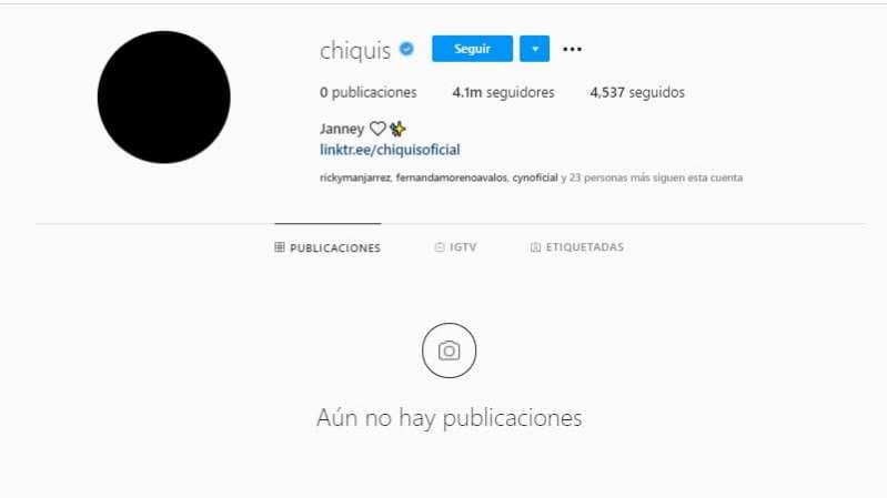 Chiquis borró absoluamente todas sus fotos en su cuenta de Instagram. Al desaparecer de dicha red social, fans se preocuparon por la artista, sin embargo, horas más tarde demostró que su cuenta de Twitter todavía se mantenía activa.