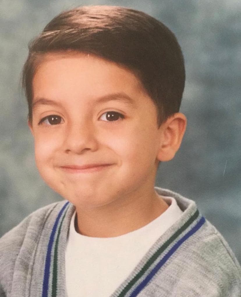 En su foto, Jorge nos presume la tierna mirada que desde chiquito posee.
