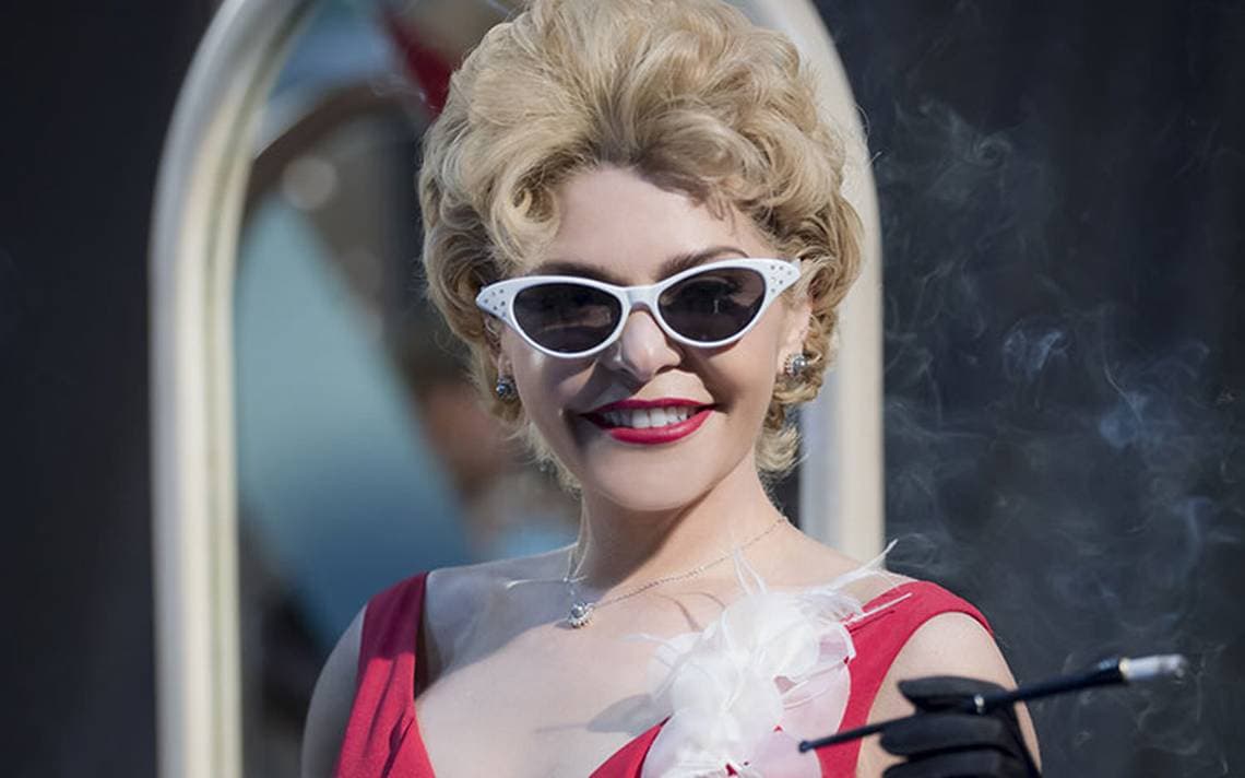 Itatí Cantoral celebra con reto la retransmisión de la bioserie Silvia Pinal frente a ti