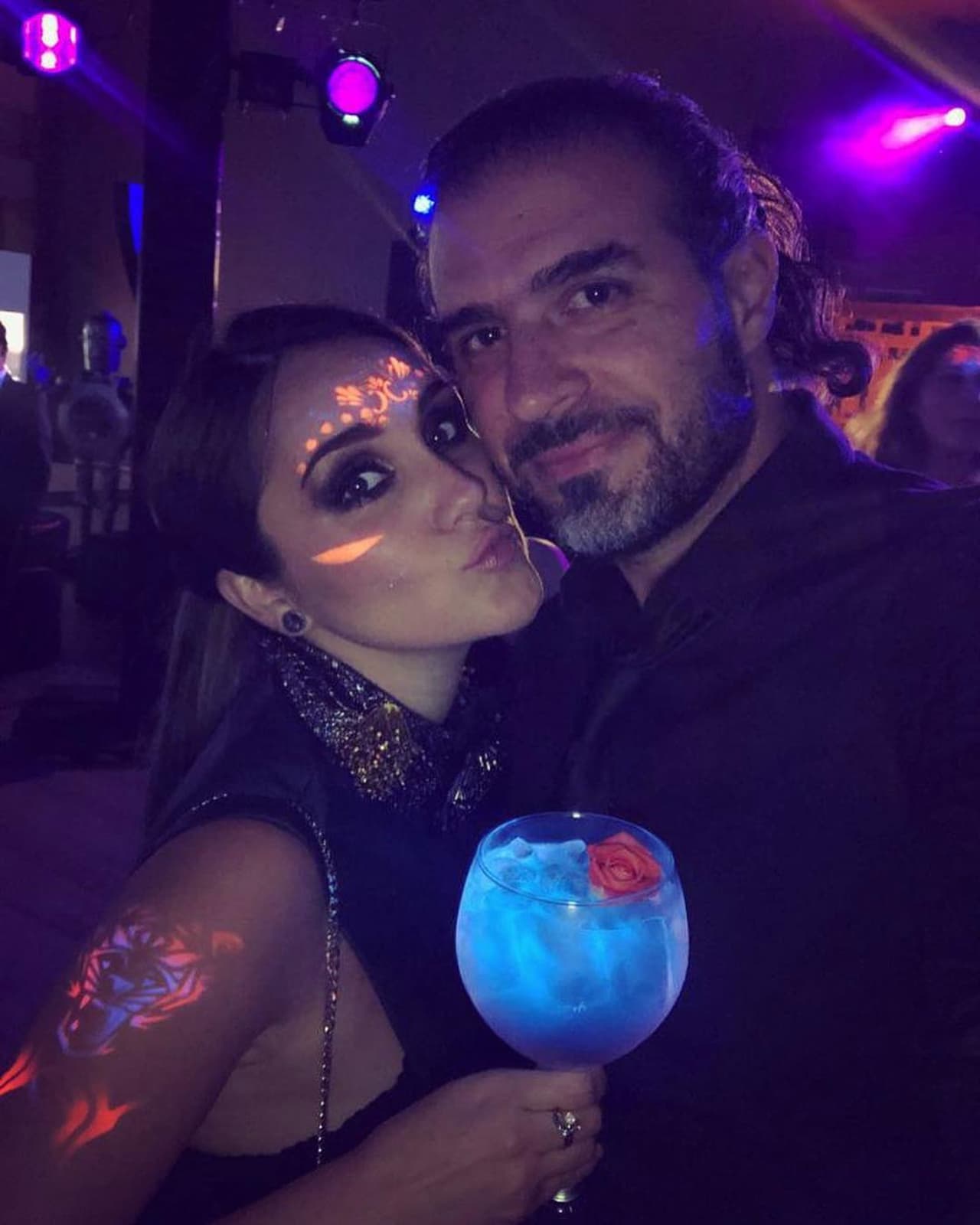 Dulce María revela detalles de su boda con Paco Álvarez