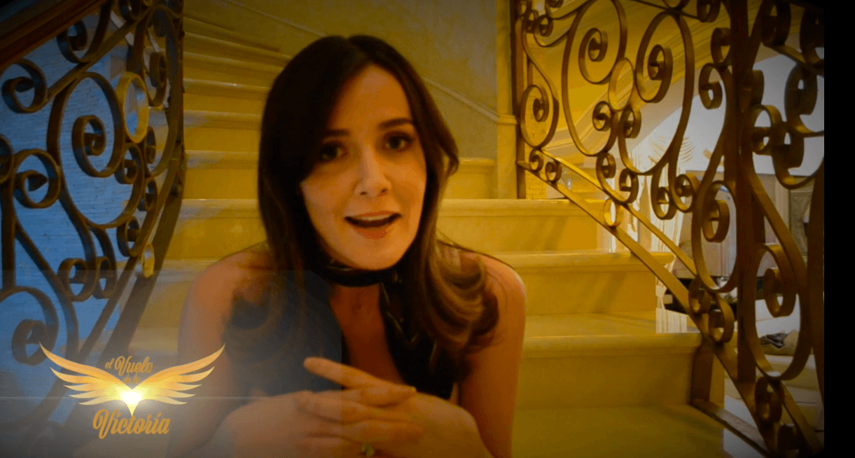 Cecilia en el confesionario