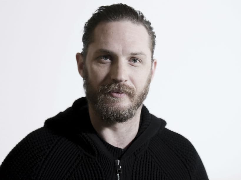 Tom Hardy presenta al simbionte en el nuevo trailer de 'Venom'
