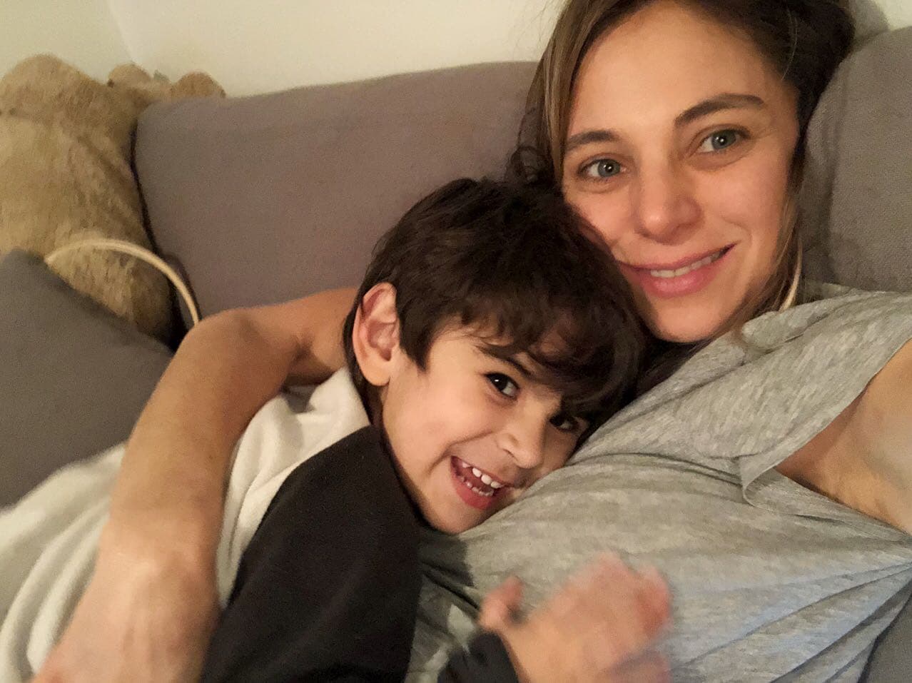 El pequeño de 6 años falleció durante el incendio que se produjo en su casa.