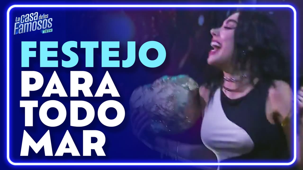Karime festeja con el Team Mar al ser la primera finalista de La Casa de los Famosos México