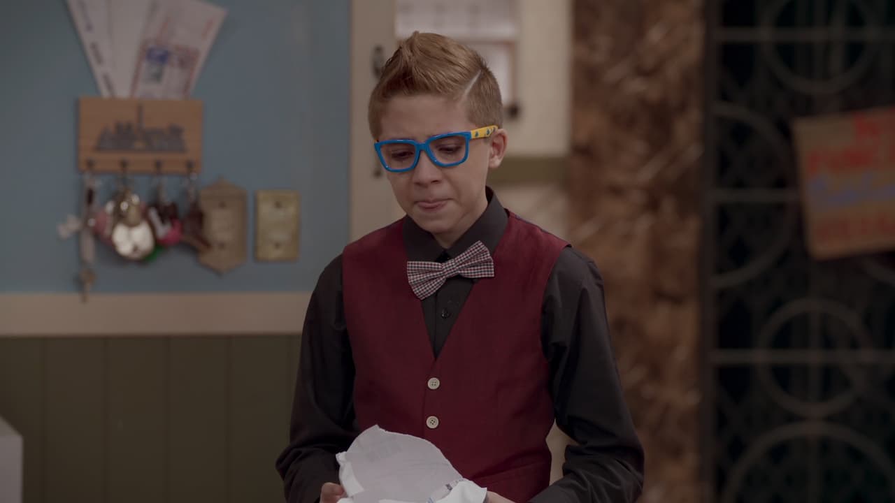 Al recibir los resultados de la prueba del ADN, Justito no quiere ni abrirlos y termina por romperlos.
