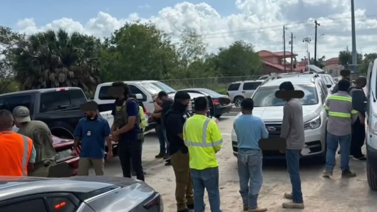 Redadas en construcciones en Texas dejan decenas de inmigrantes detenidos: imágenes de los operativos