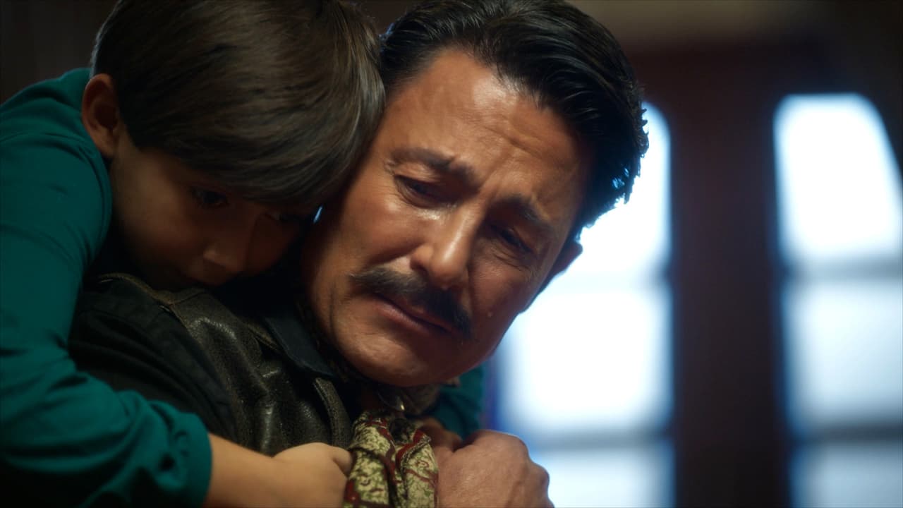 Amanecer Capítulo 8 - Los héroes también lloran