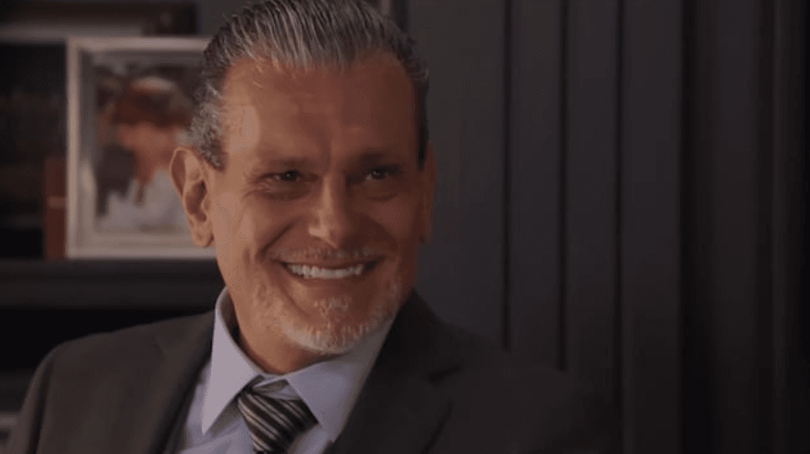 Diviértete con los bloopers de Guillermo García Cantú en 'Las Hijas de la Señora García'