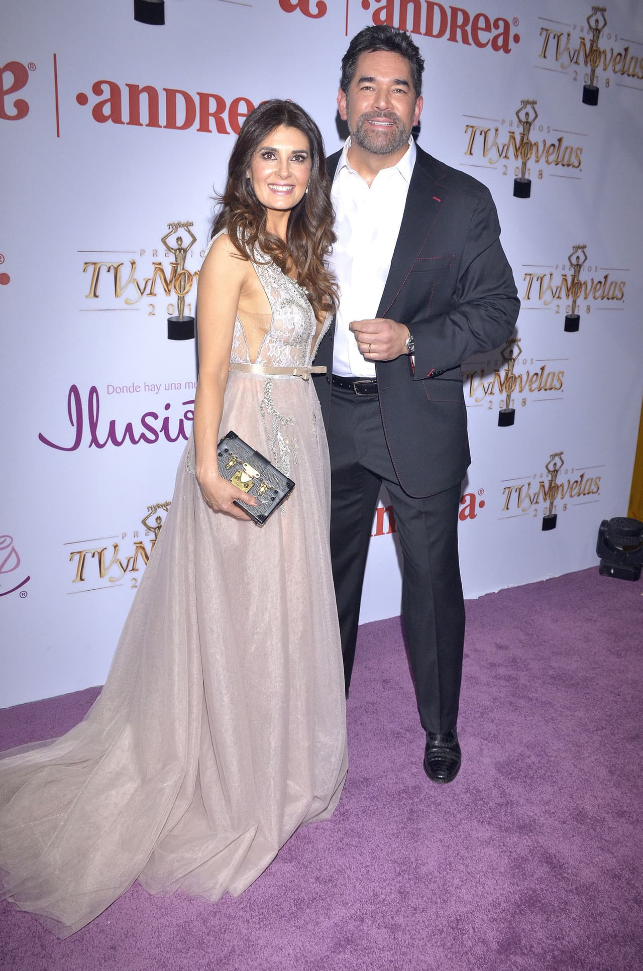 Mayrín Villanueva y Eduardo Santamarina protagonizaron ‘Yo Amo a Juan Querendón’ en 2007, llevando su amor a la vida real al casarse dos años después.
