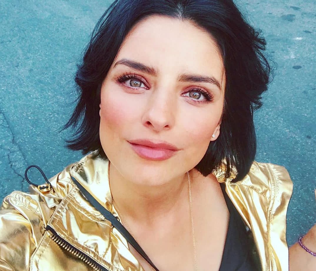 Aislinn Derbez destapa cómo se recupera de una ruptura: “Dejo que me duela”
