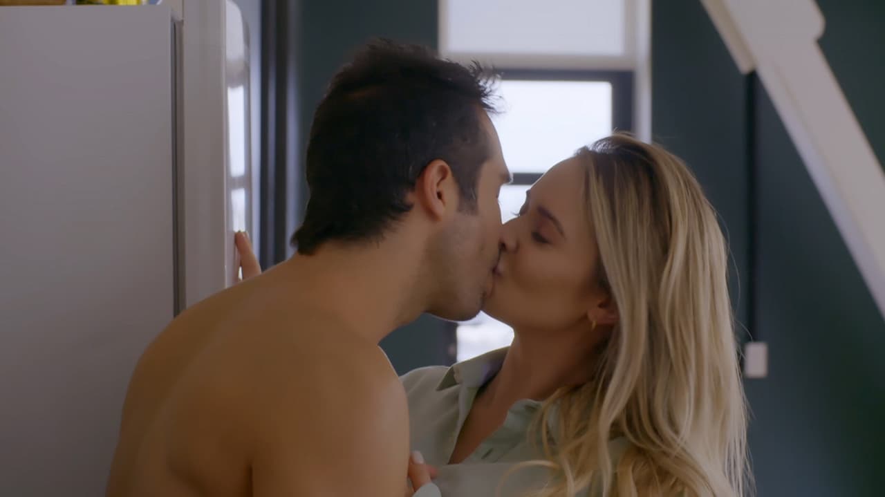 Hasta que, tras tantos altibajos en sus relaciones amorosas, Maribel encontró el amor en Alejandro, quien también es el verdadero amor de Rubí.