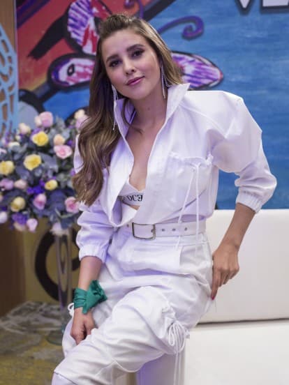 Paulina Goto presume su figura en bikini blanco y fans reaccionan: "Cuerpazo de mi ídola"