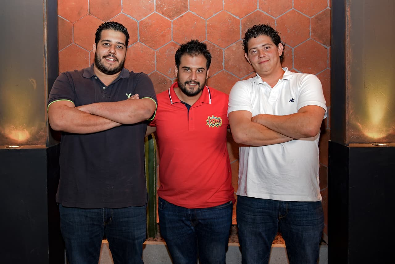 La familia Gudiño es originaria de la Ciudad de México. Está integrada por Daniel, Javier y Farid.