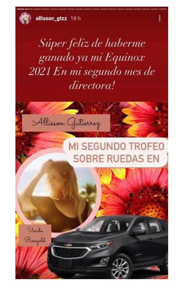 Allisson Lozz presumió el premio que ganó como directora de ventas.