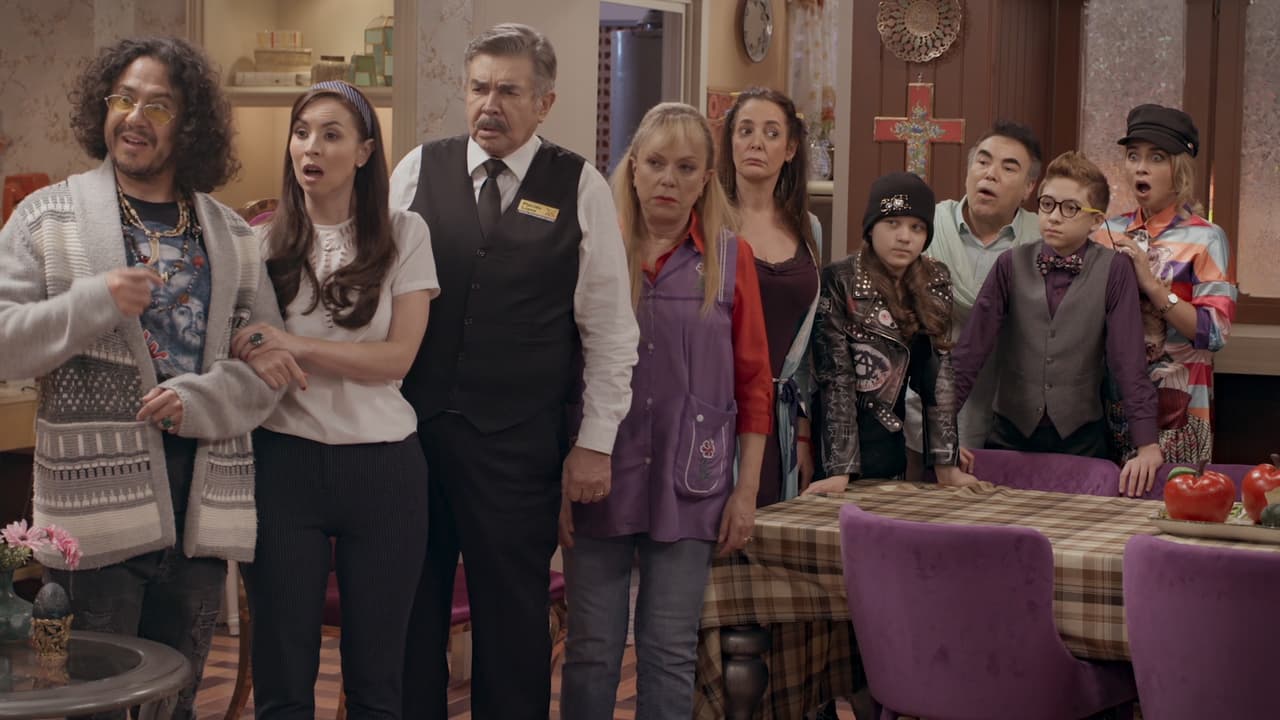 Martina decide al final quedarse con su familia, pues descubre que Romualdo es casado y se la quiere llevar a los Estados Unidos, alejándola de su familia, para trabajar de lavaplatos.