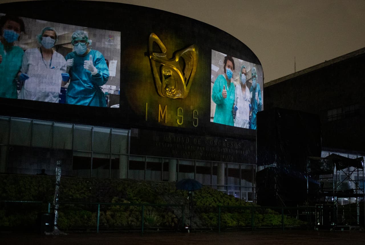 Personal médico del Centro Nacional Siglo XXI fue sorprendido al transmitirse Se agradece