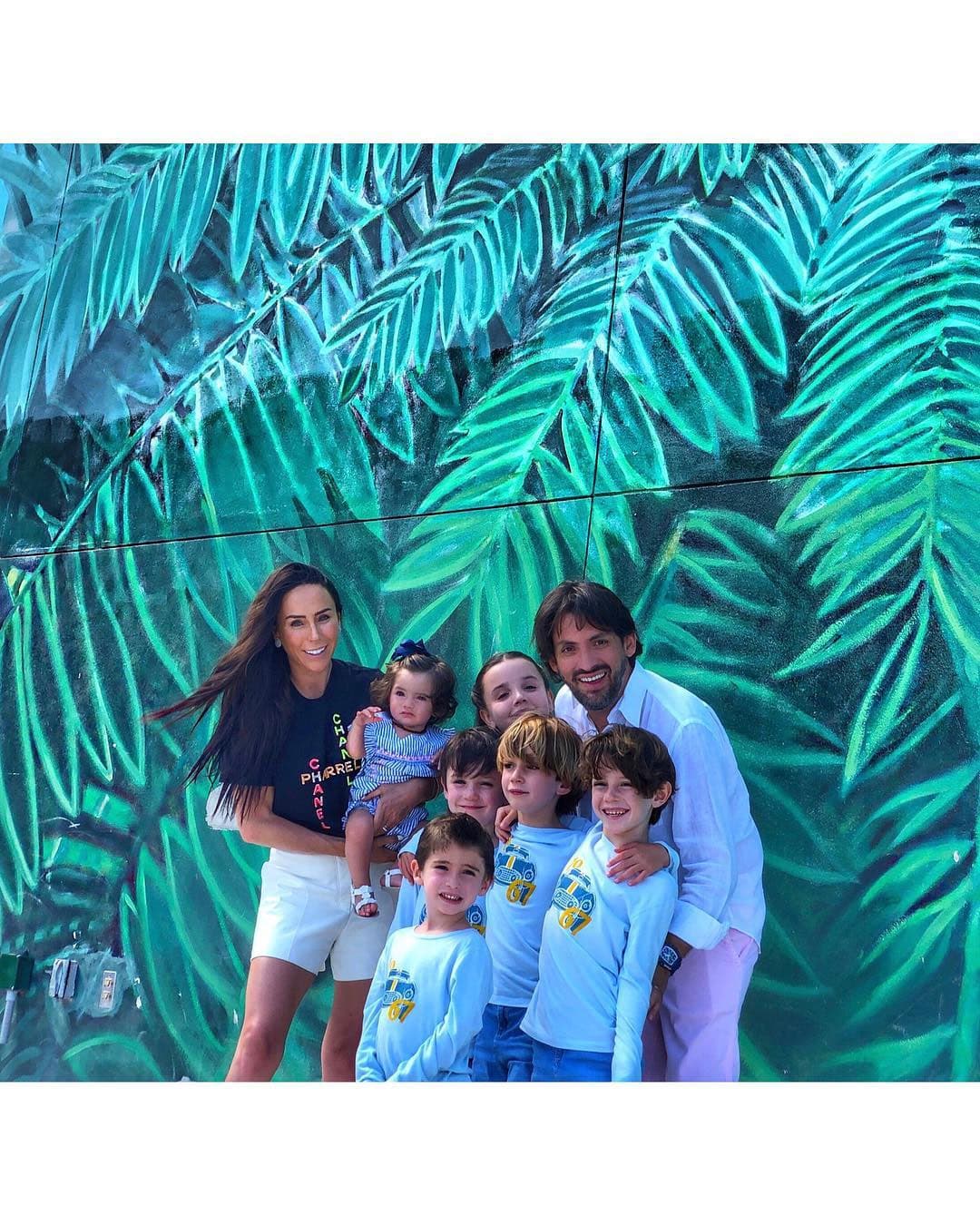 Víctor Álvarez es padre de María y Bosco, mientras que Inesita, Javier, Diego y Bruno son hijos de Javier Díaz.