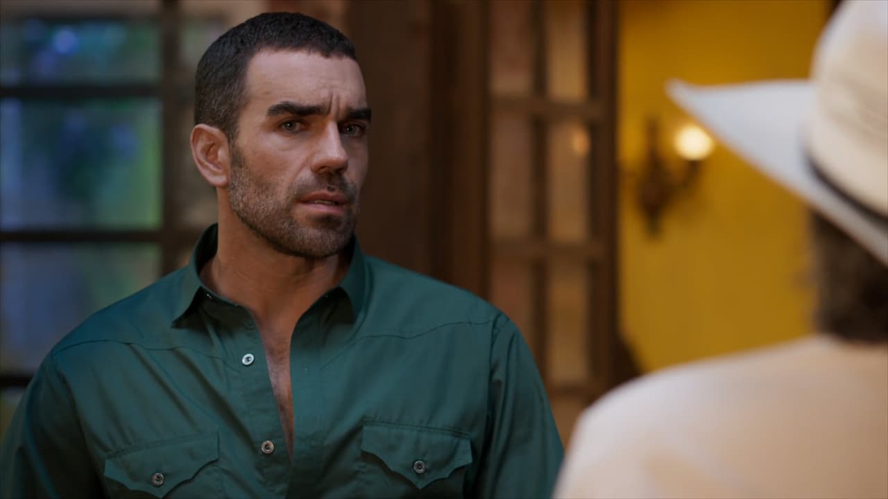 Luis Fernando golpea sin piedad a Max